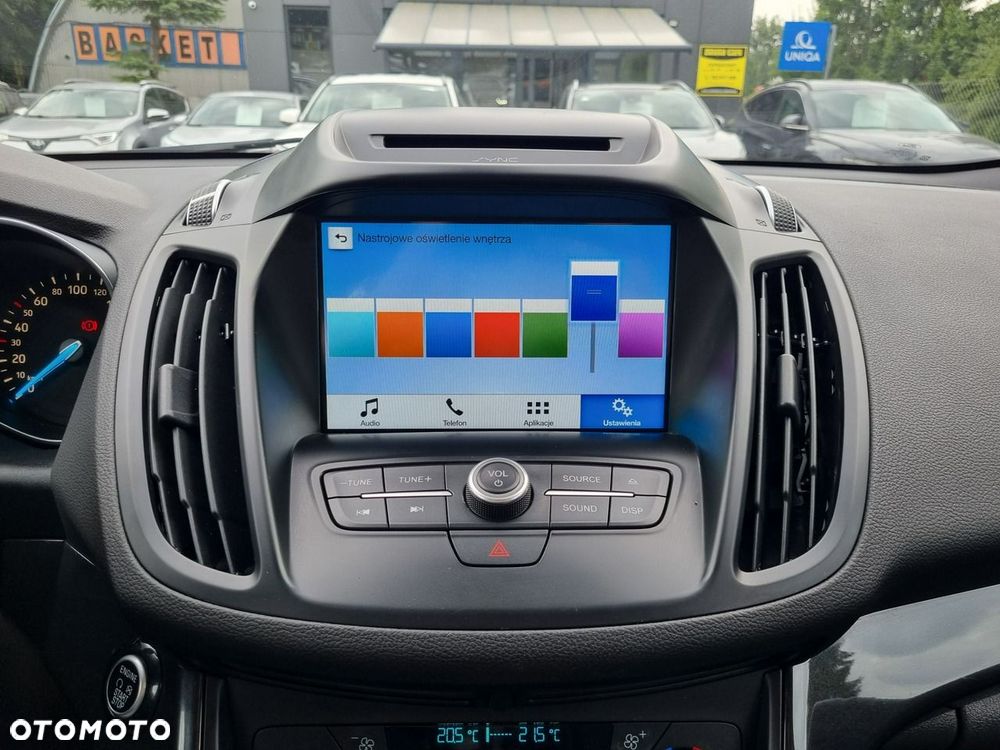 Ford Kuga 1.5 EcoBoost 2x4 Titanium - 21