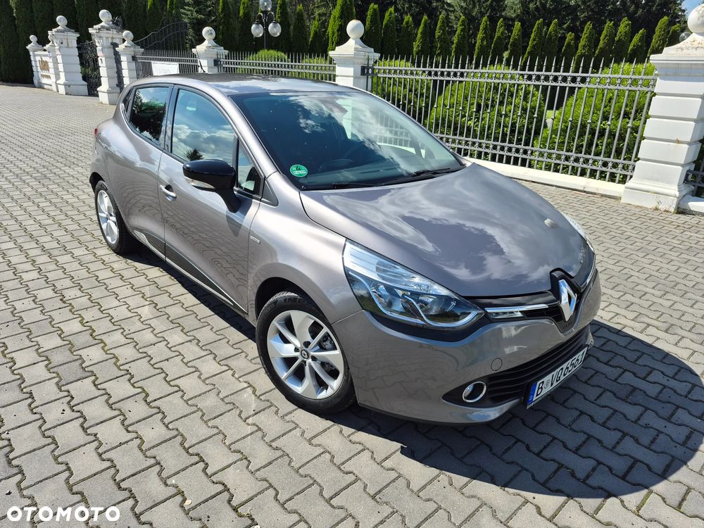 Renault Clio 1.2 16V Limited - 12