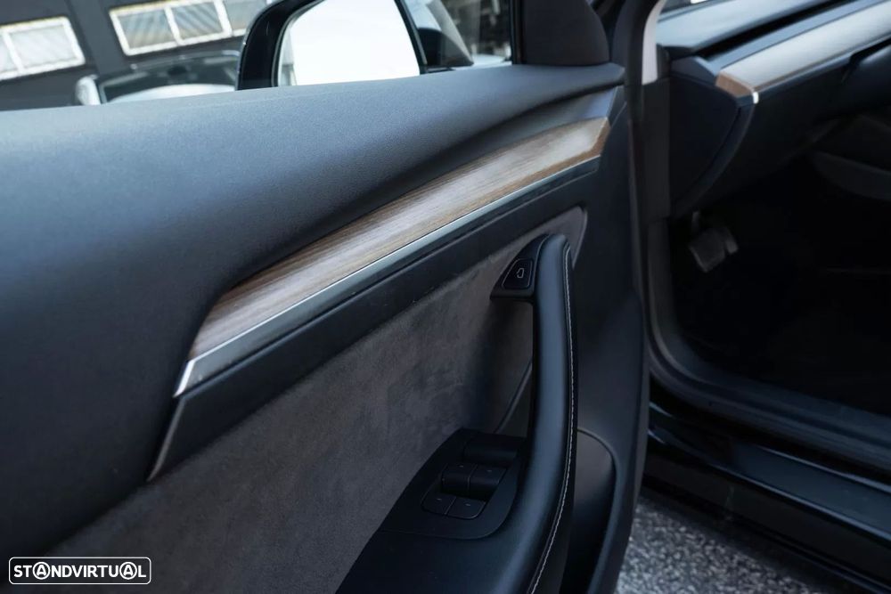 Tesla Model 3 Long Range Tração Integral - 19