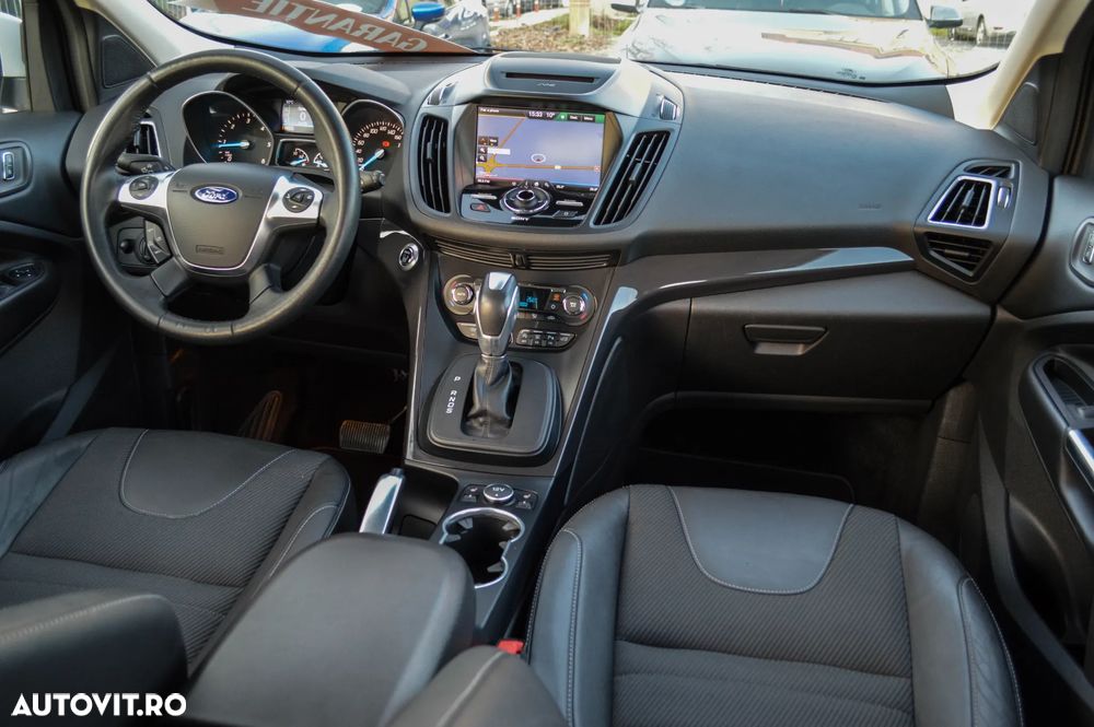 Ford Kuga 2.0 TDCi 4x4 Aut. Titanium - 5