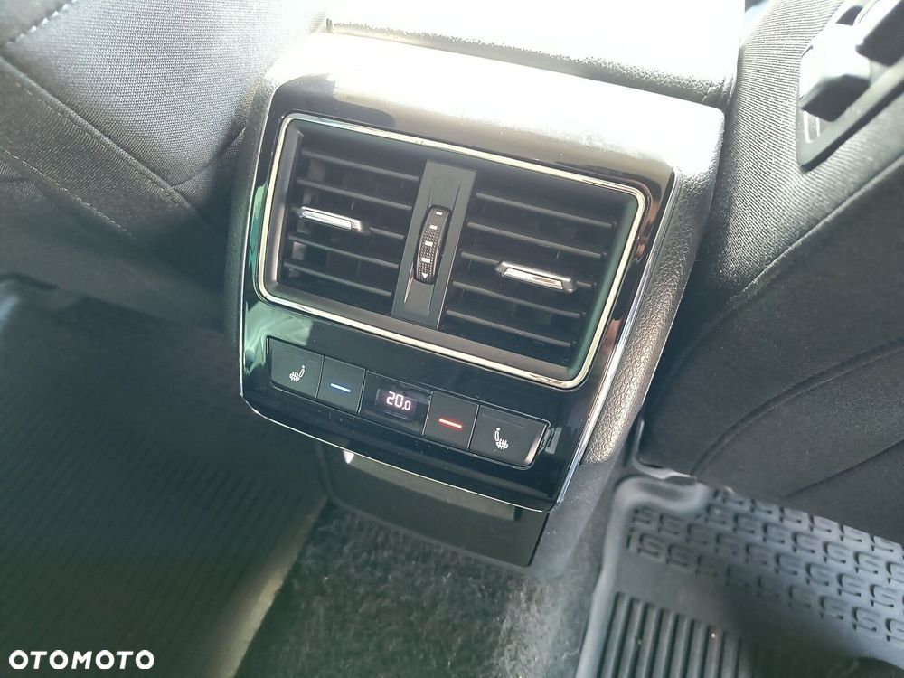 Skoda Superb 2.0 TDI SCR Style DSG - 21