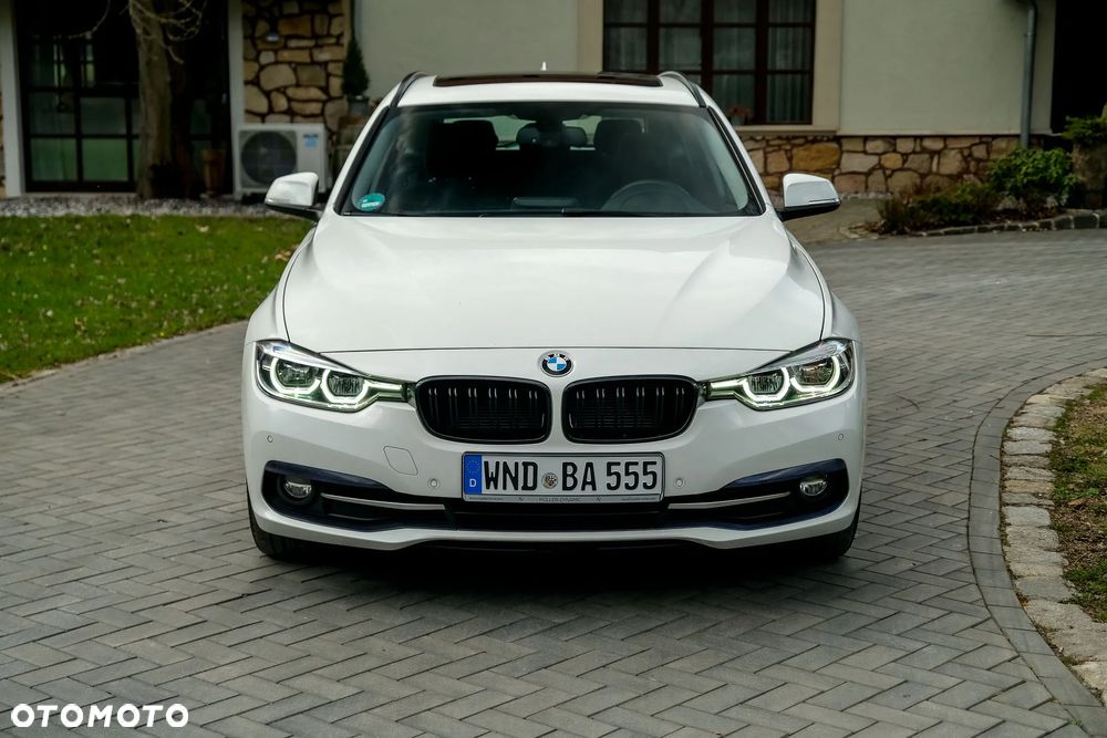 BMW Seria 3 320d Sport Line - 4