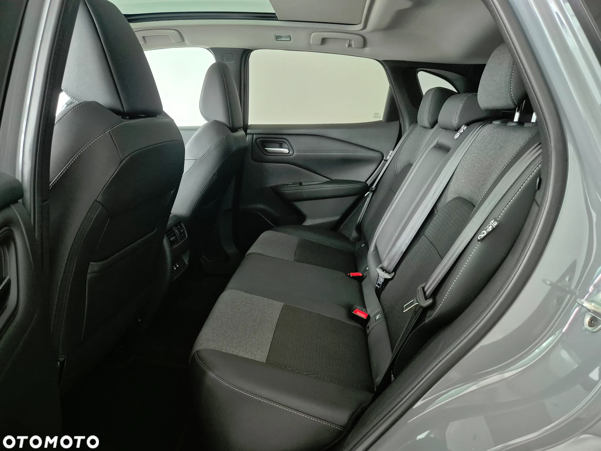 Nissan Qashqai 1.3 DIG-T mHEV N-Connecta Xtronic - 10