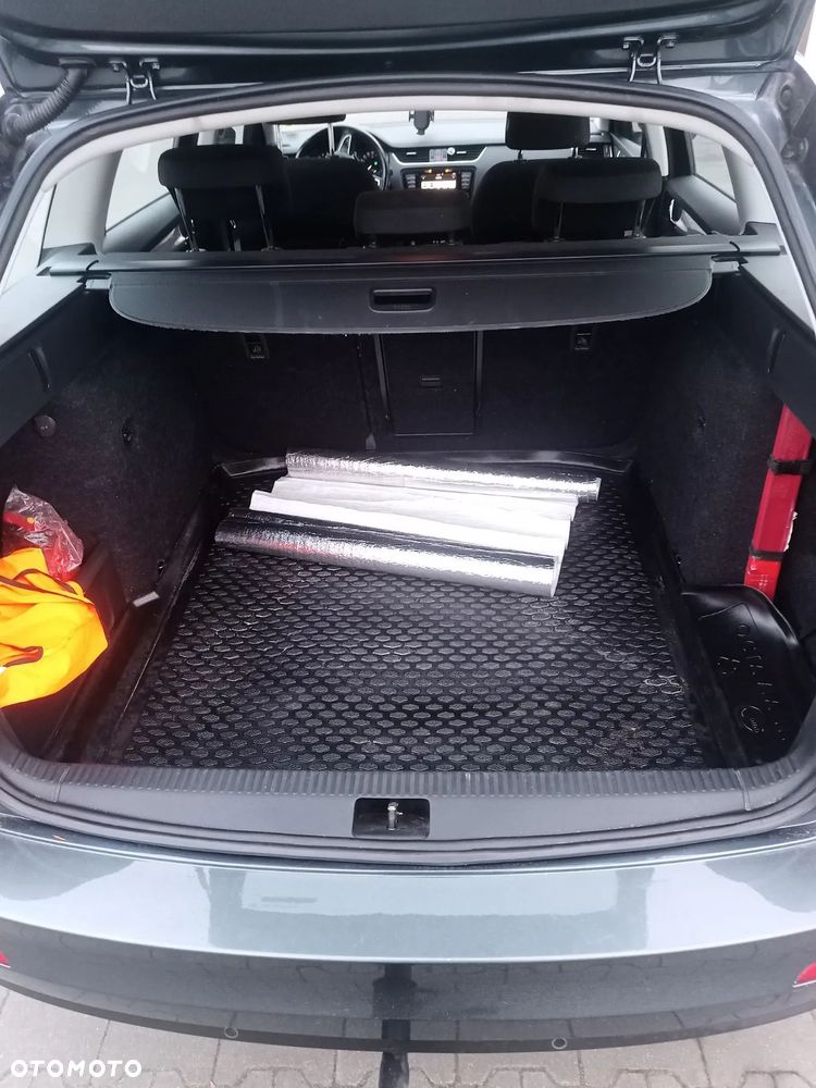 Skoda Octavia 2.0 TDI Ambition DSG - 4
