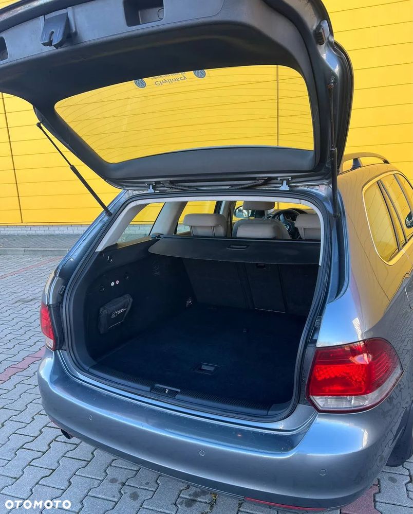Volkswagen Golf VI 1.6 TDI Comfortline - 15