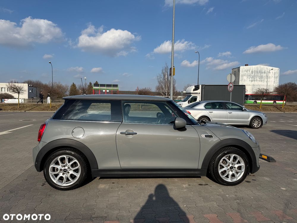 MINI Cooper Standard - 3