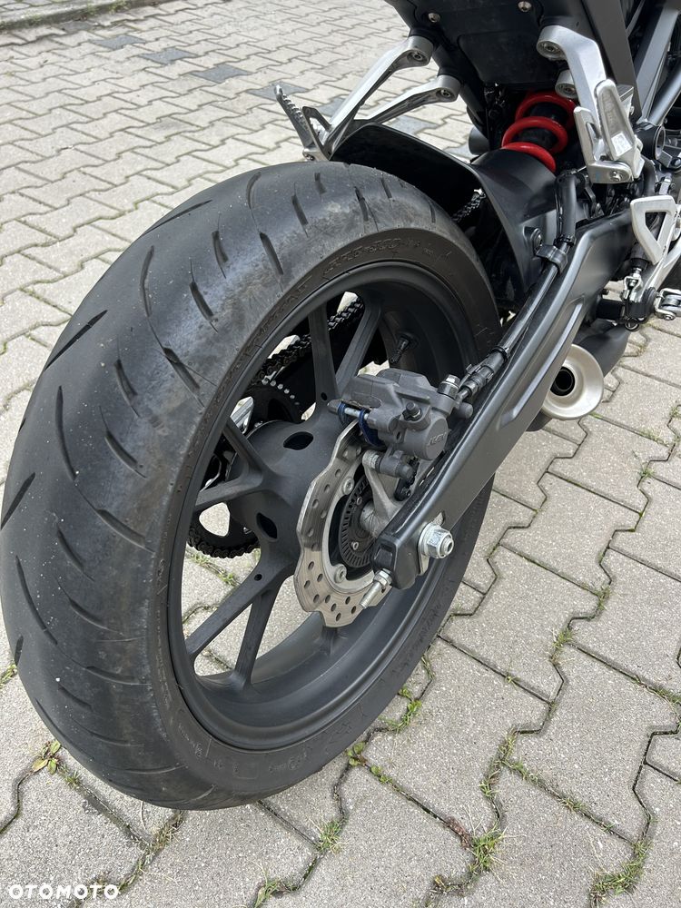 Honda CB - 9