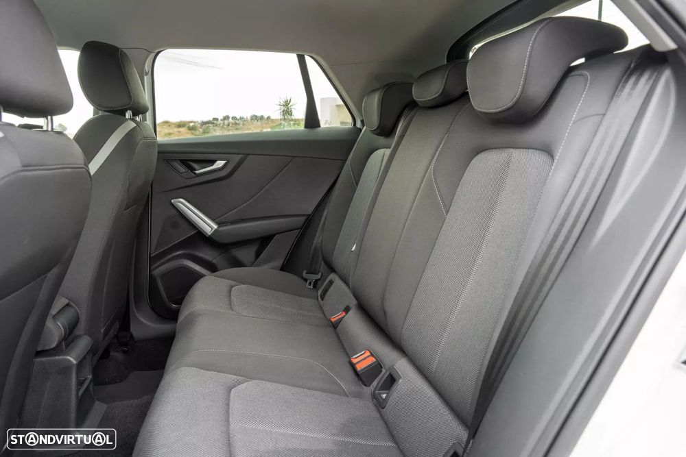 Audi Q2 30 TFSI Design S tronic - 21