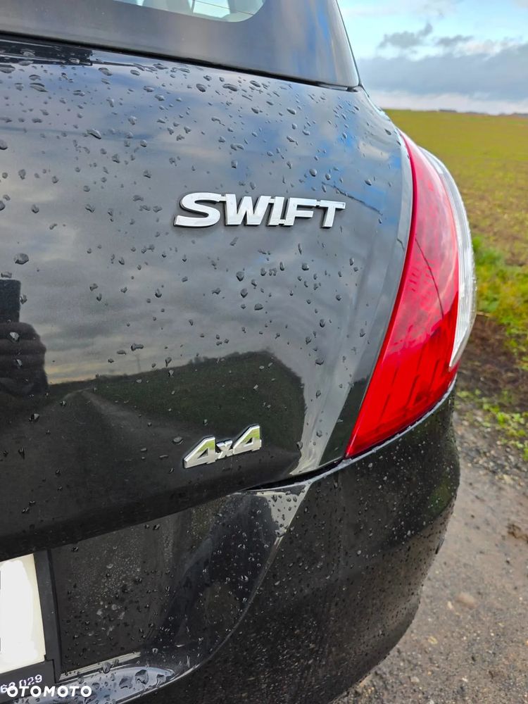 Suzuki Swift 1.2 4x4 Club - 10