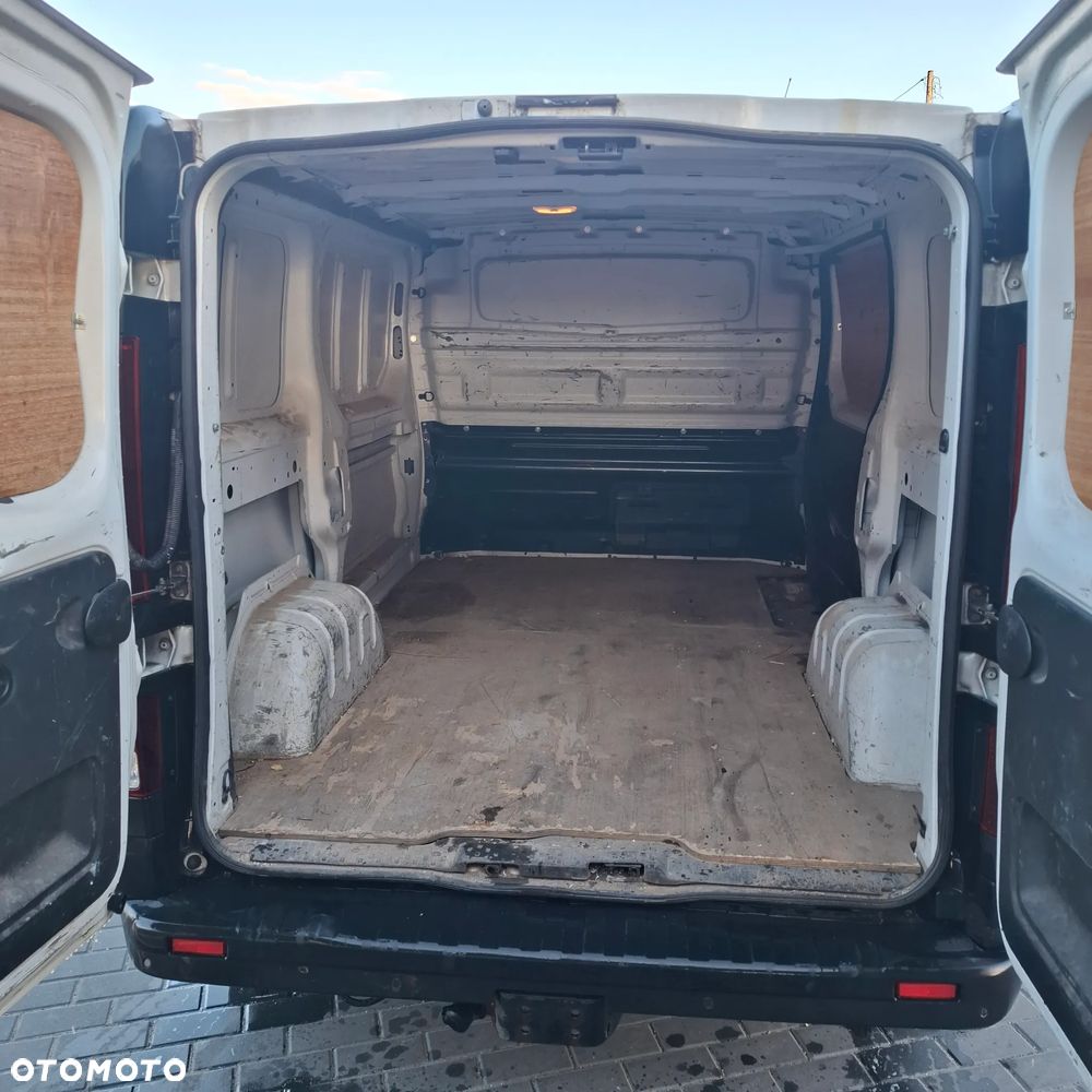 Renault Trafic - 16