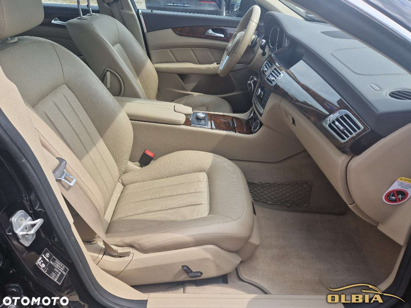 Mercedes-Benz CLS - 24