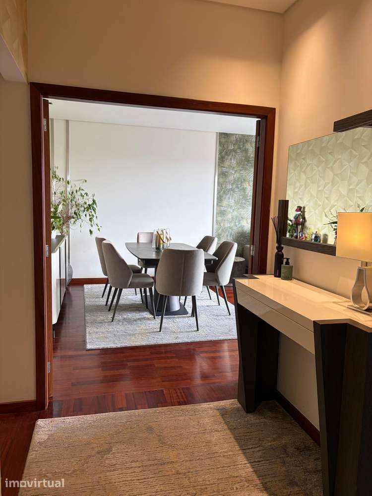 Apartamento T3 com varanda e garagem em Paços de Ferreira - Grande imagem: 3/30