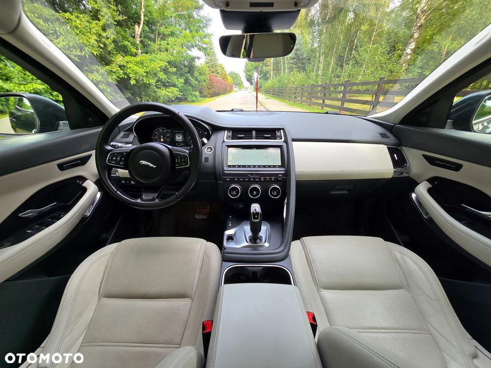 Jaguar E-Pace D150 AWD HSE - 7