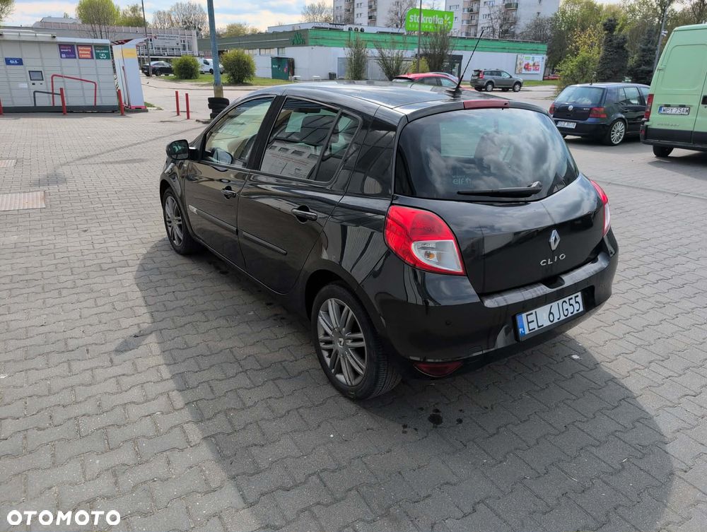 Renault Clio 1.2 16V Night&Day - 7