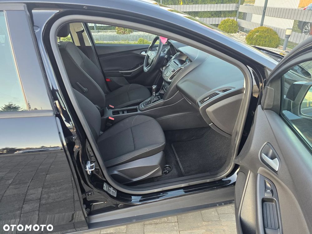 Ford Focus 1.0 EcoBoost Trend Edition - 8