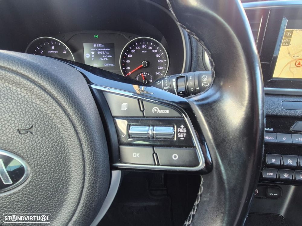 Kia Sportage 1.6 CRDI ISG MHEV Tech - 16