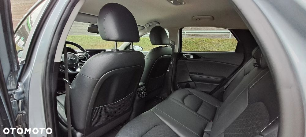 Kia XCeed 1.6 T-GDI XL - 35