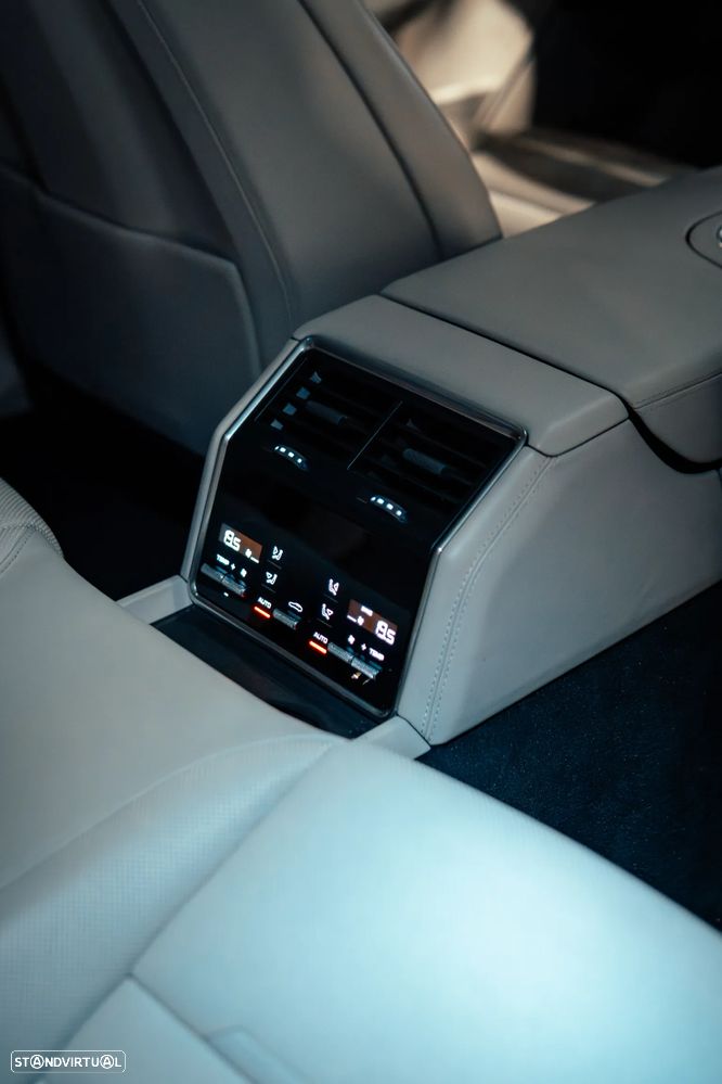 Porsche Panamera Sport Turismo - 10