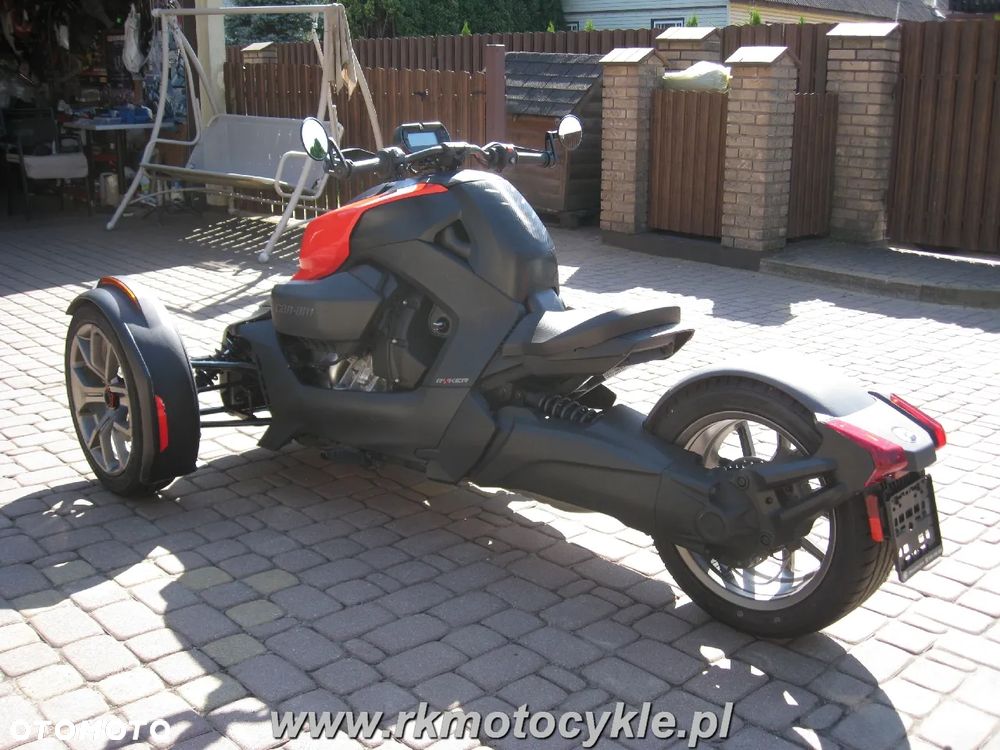 Can-Am Spyder - 23
