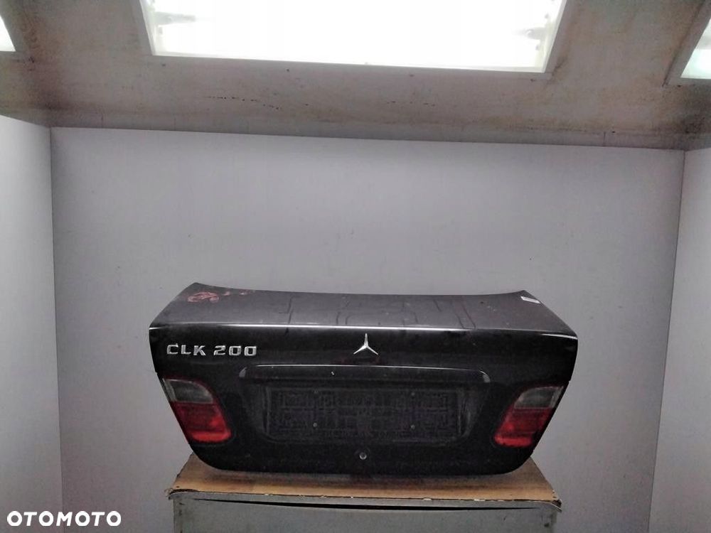 mercedes clk w208 tylna klapa - 1