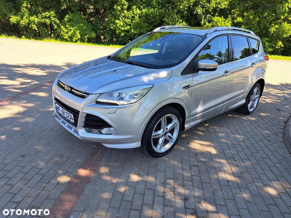 Ford Kuga 1.5 EcoBoost 2x4 Titanium - 1