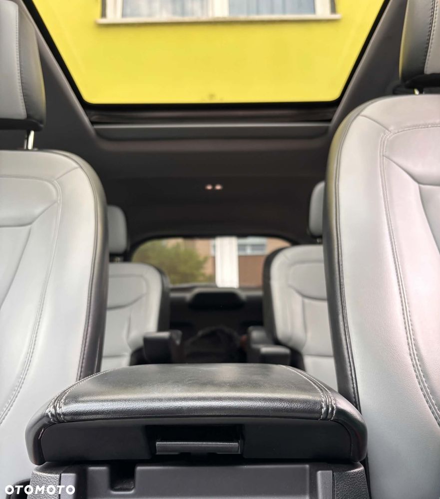 Ford Explorer - 3
