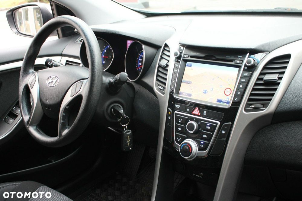 Hyundai i30 - 23