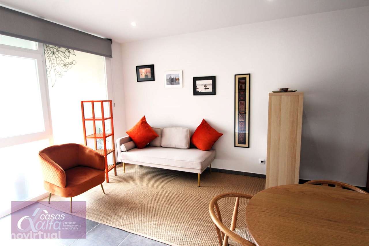 Apartamento T1 mobilado pronto a habitar São Romão Leiria - Grande imagem: 2/9