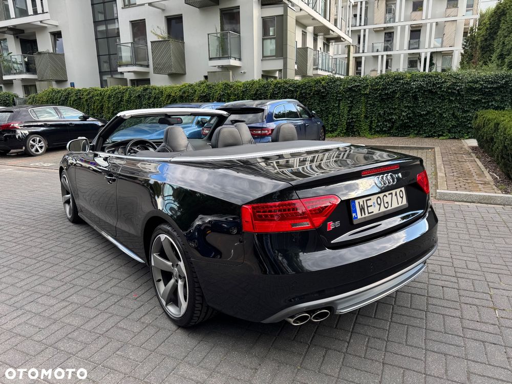 Audi S5 Cabrio - 4