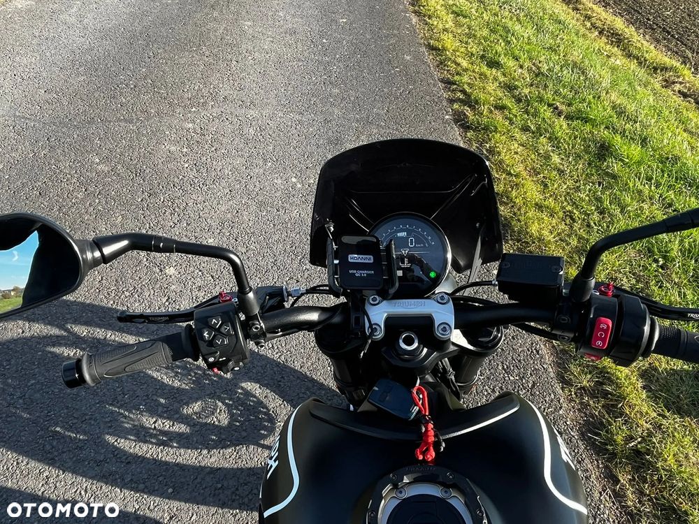 Triumph Trident - 21