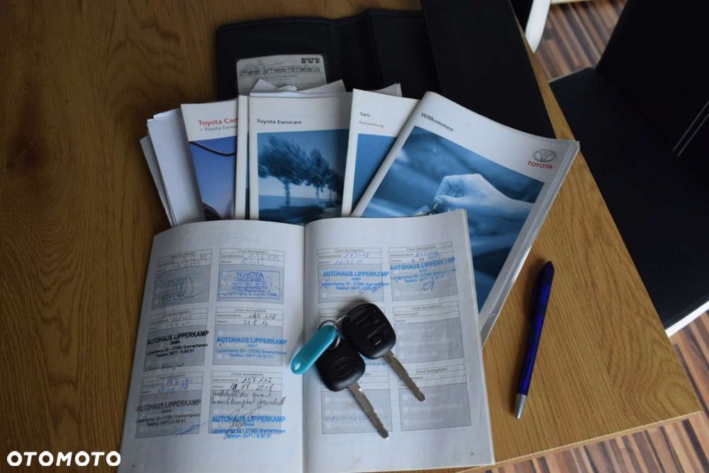 Toyota Yaris - 33