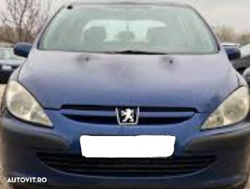 Dezmembrez Peugeot 307 hatchback 1.6 HDI din 2006 volan pe stanga - 1
