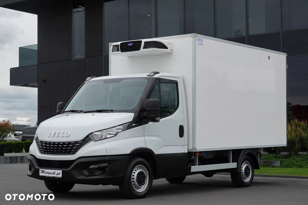 Iveco DAILY /HI-MATIC / CHŁODNIA / AGREGAT CARRIER / FOTEL PNEUMATYCZNY / DMC: 3500 KG / 2021 ROK