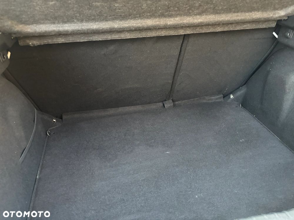 Peugeot 308 95 VTi Filou - 19