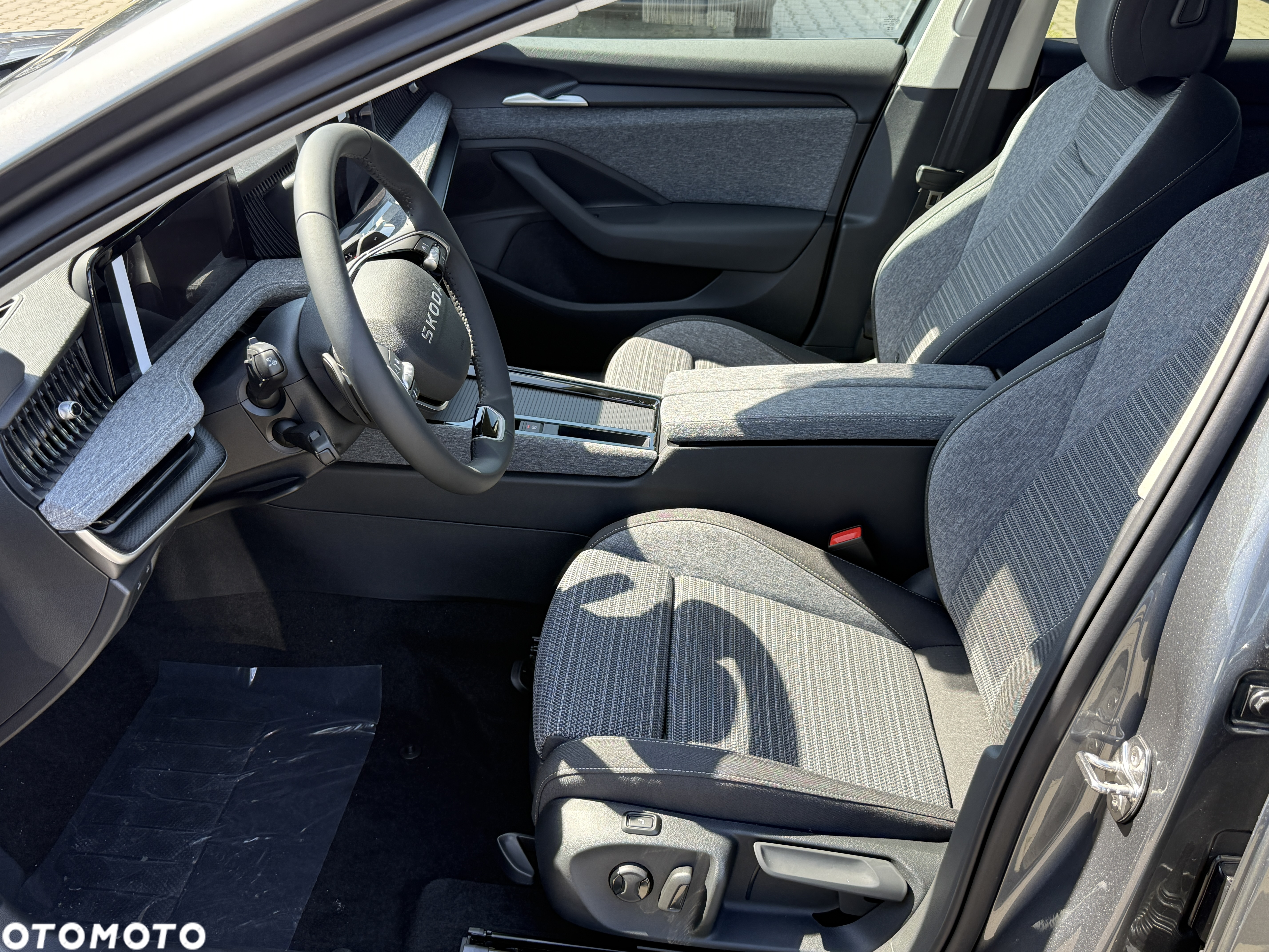 Skoda Superb 2.0 TSI Selection DSG - 13