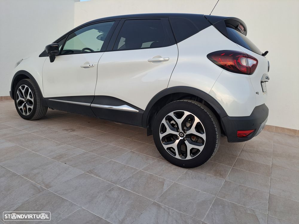 Renault Captur 0.9 TCE Exclusive - 2