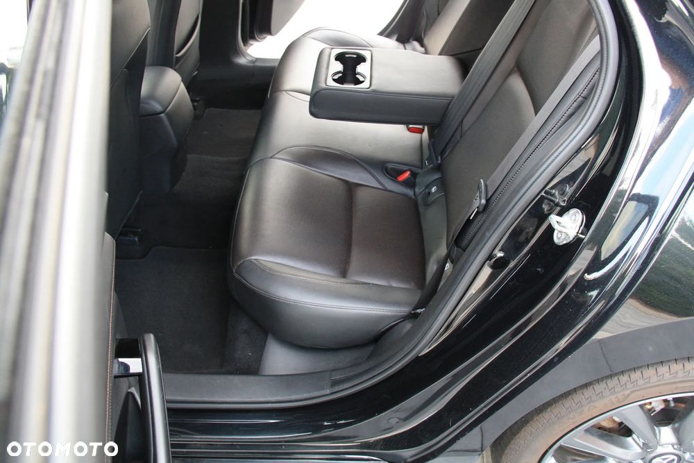 Mazda 3 2.0 mHEV Exclusive Line - 17