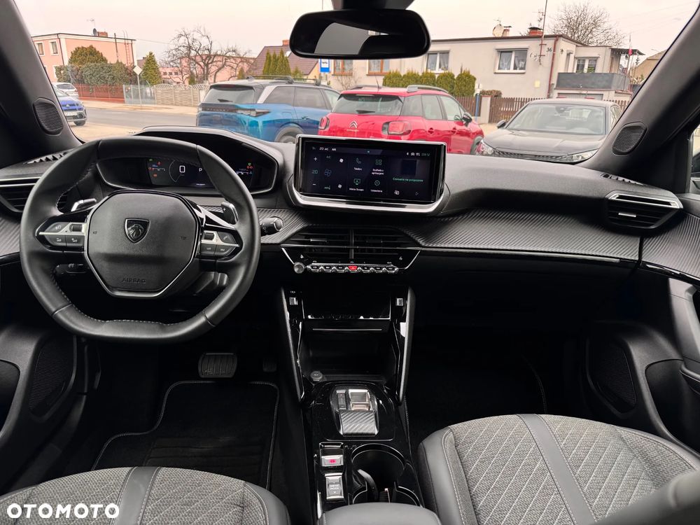 Peugeot 2008 PureTech 130 Allure S&S EAT8 - 28