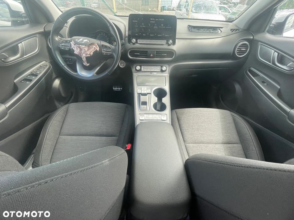 Hyundai Kona - 9