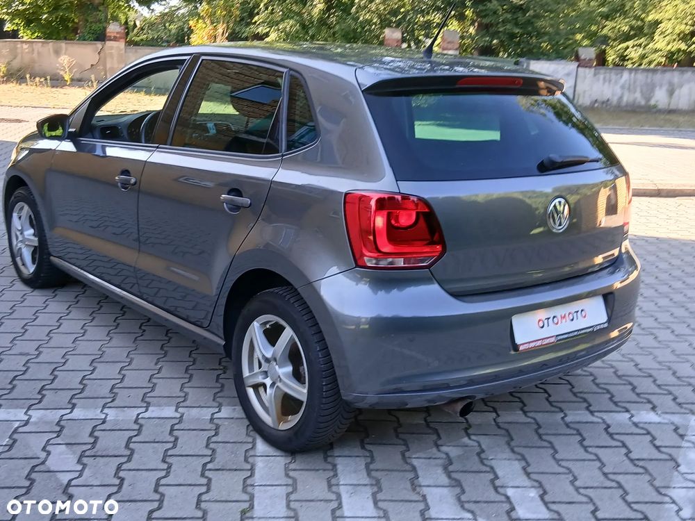 Volkswagen Polo 1.2 TSI MATCH - 29