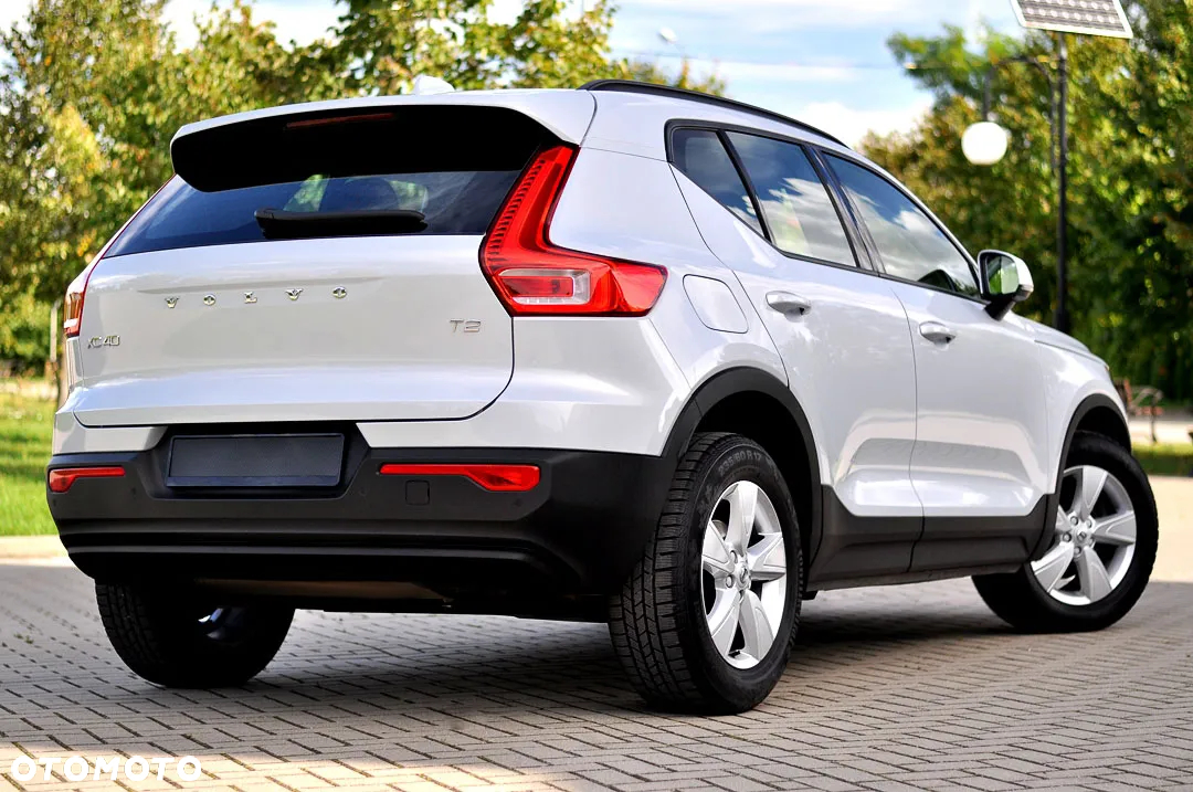 Volvo XC 40 T2 Momentum Pro - 6