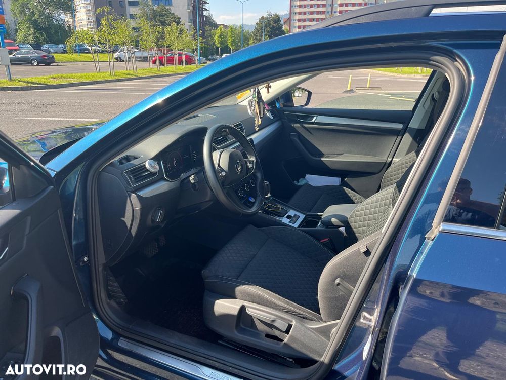 Skoda Superb 2.0 TDI DSG Ambition - 4