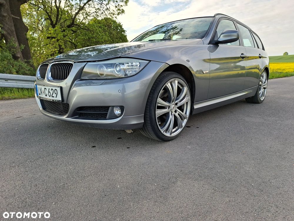 BMW Seria 3 320d DPF Edition Sport - 2