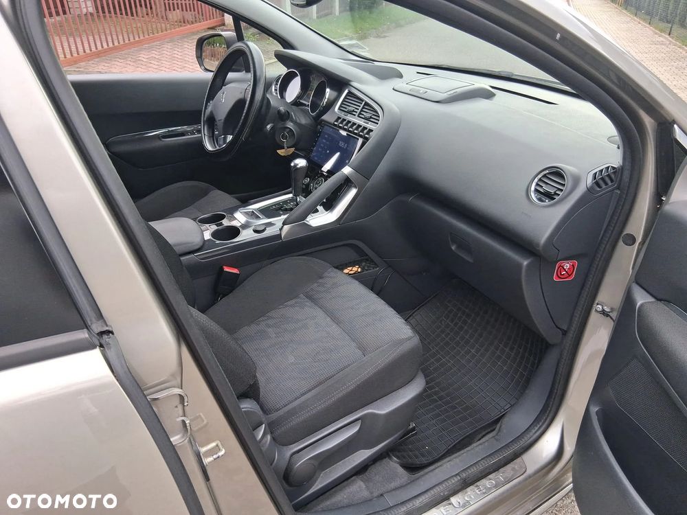 Peugeot 3008 1.6 Active - 16