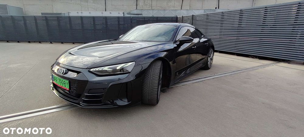 Audi e-tron GT - 1