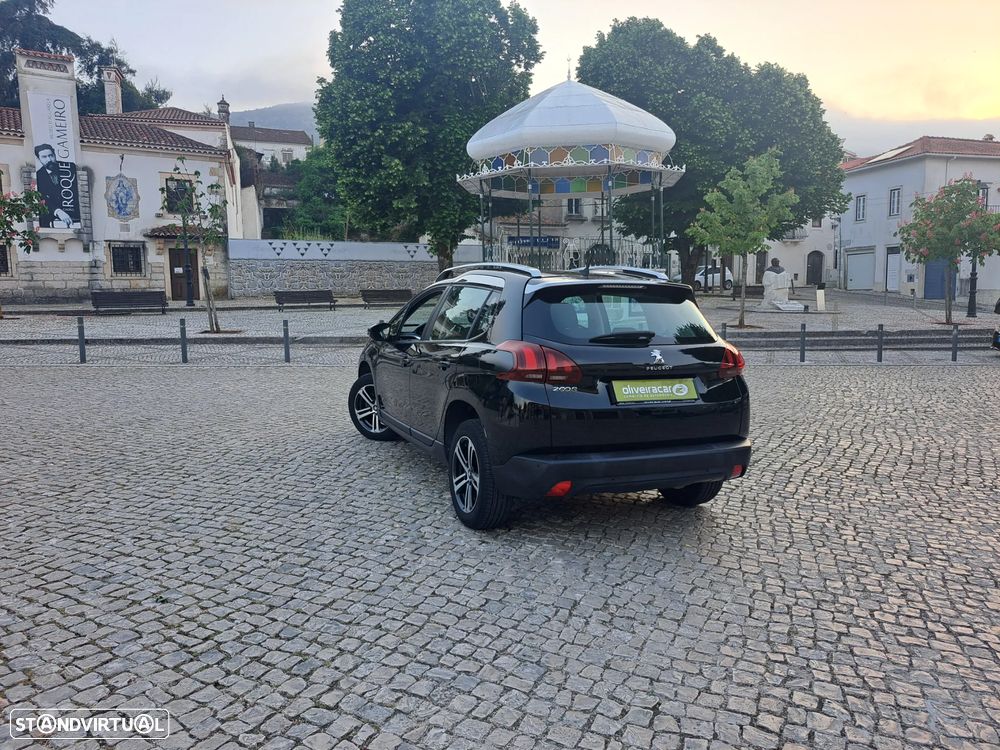 Peugeot 2008 BlueHDi 100 Active - 23