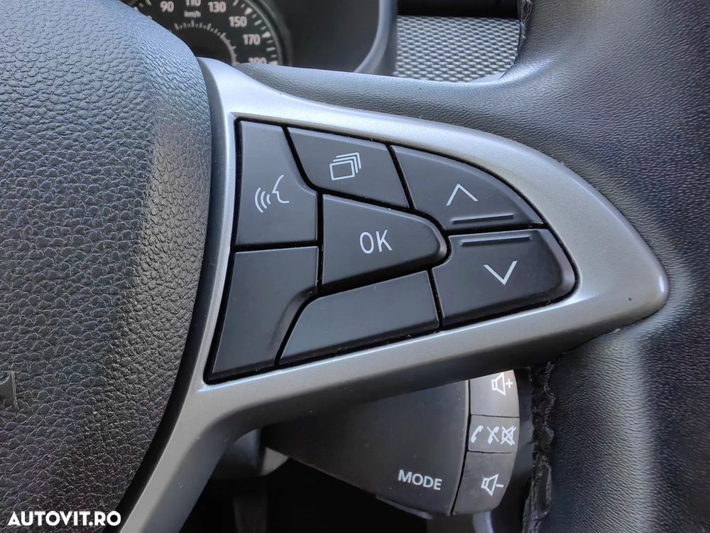 Dacia Logan TCe 90 MT6 Prestige - 23