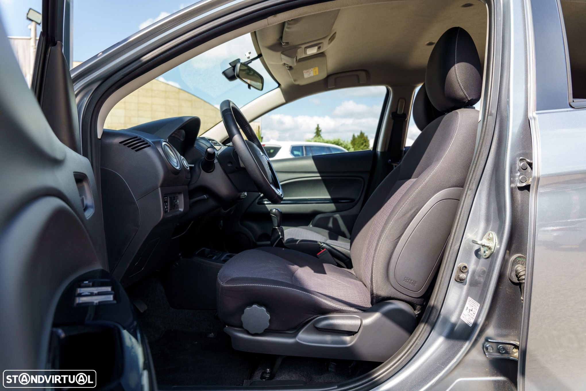 Mitsubishi Space Star 1.2 Intense - 18