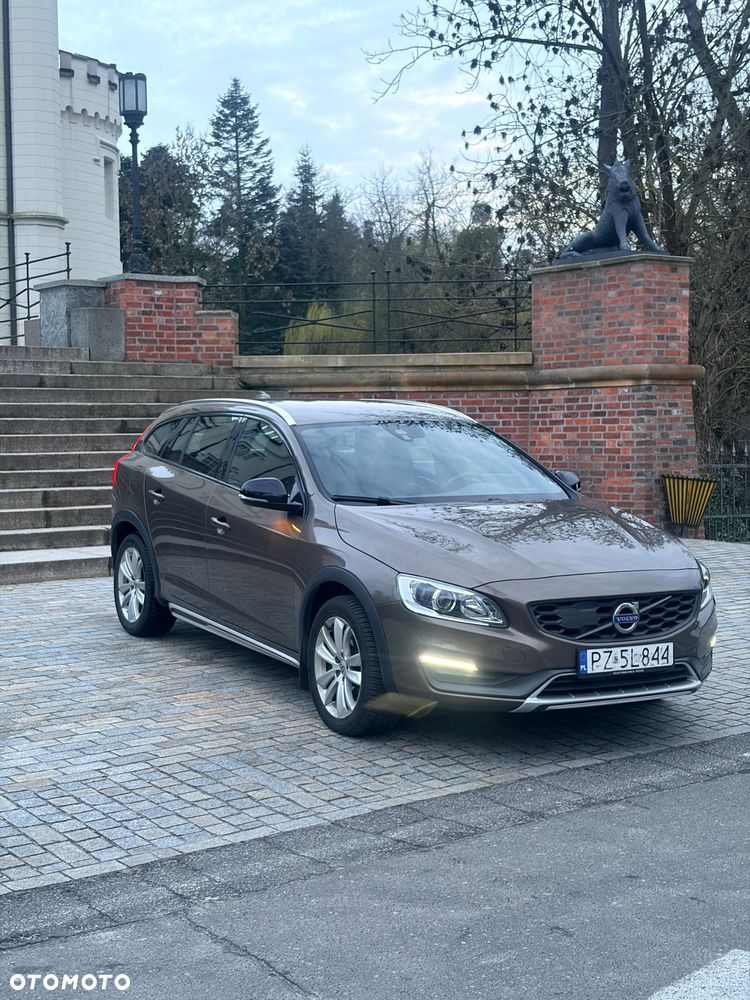 Volvo V60 Cross Country D4 Drive-E Summum - 4