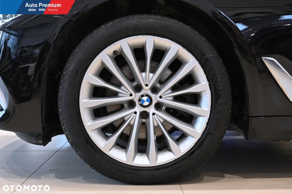 BMW Seria 5 520d xDrive - 21